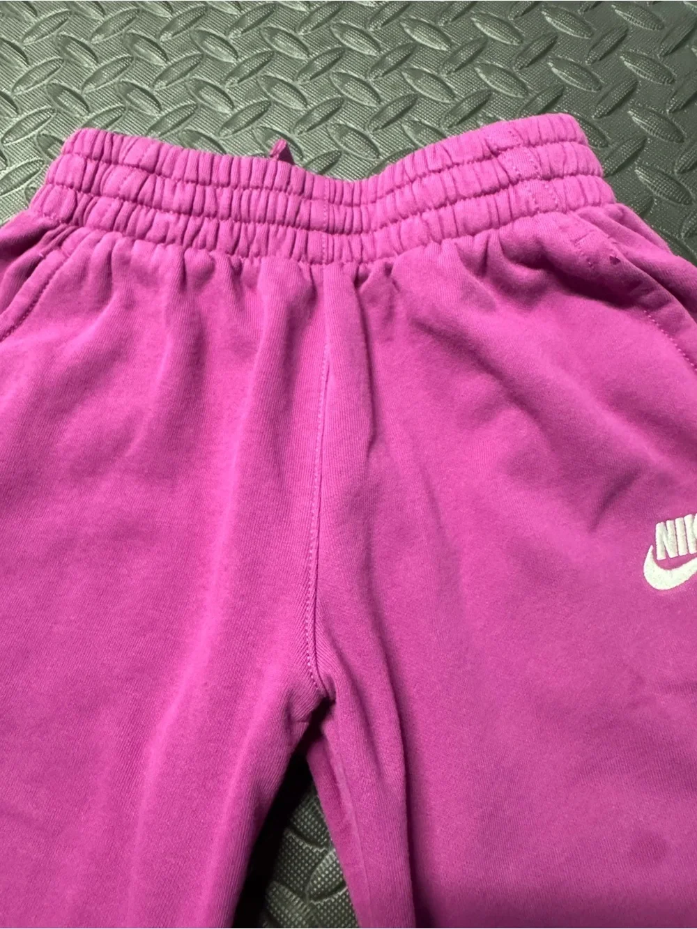 Nike Girls Pink Fleece Jogger Sweatpants Size M Athletic Lounge Pants